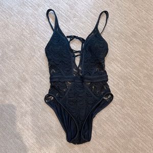 Becca Color play One piece swimsuit